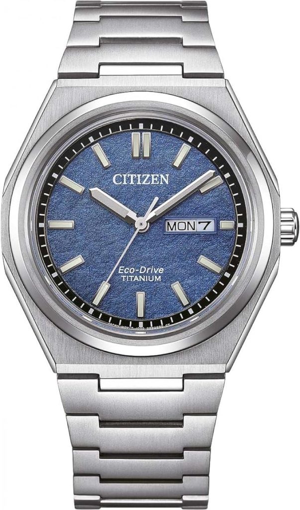 Die solarbetriebene Designer Uhr Citizen AW0130-85L Super Titanium™ für Herren mit leuchtendblauem Zifferblatt und Tagesdatum