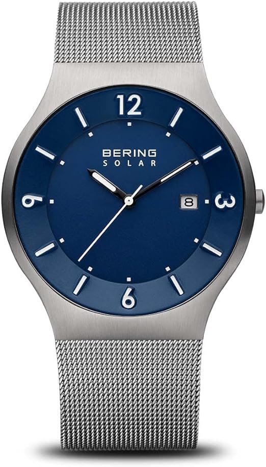 Die solarbetriebene Designer Uhr Bering Solar Movement 14440-007 für Herren mit blauem Zifferblatt