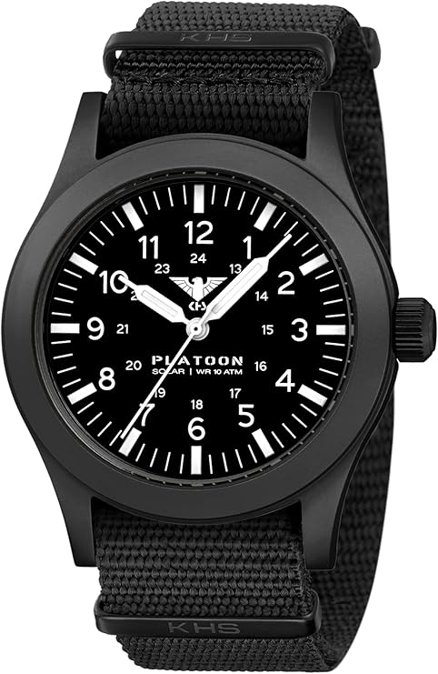 Die solarbetriebene Designer Uhr KHS.PLABSS.NB Platoon Black Steel Solar für Herren mit schwarzem Zifferblatt