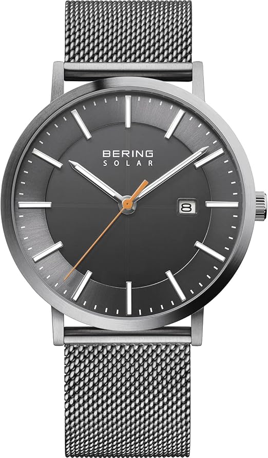 Die solarbetriebene Designer Uhr Bering 15439-377 für Herren mit grauem Zifferblatt