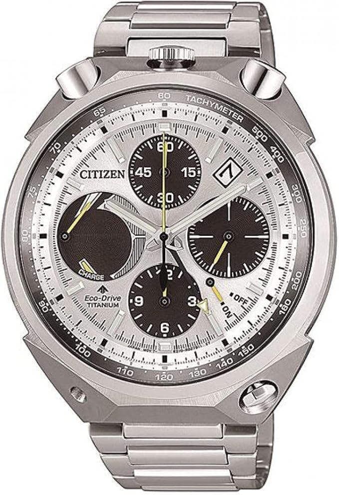 Die solarbetriebene Designer Uhr Citizen Promaster Bullhead Titan AV0080-88A für Herren mit drei schwarzen Hilfszifferblättern