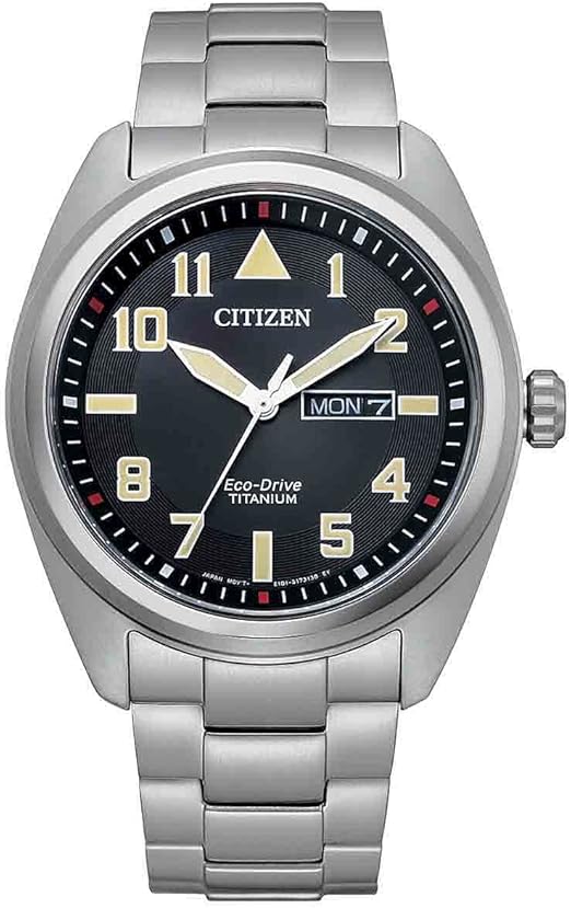 Die solarbetriebene Designer Uhr Citizen Eco-Drive Super Titanium™ BM8560-88EE für Herren mit schwarzem Zifferblatt und gelben Ziffern